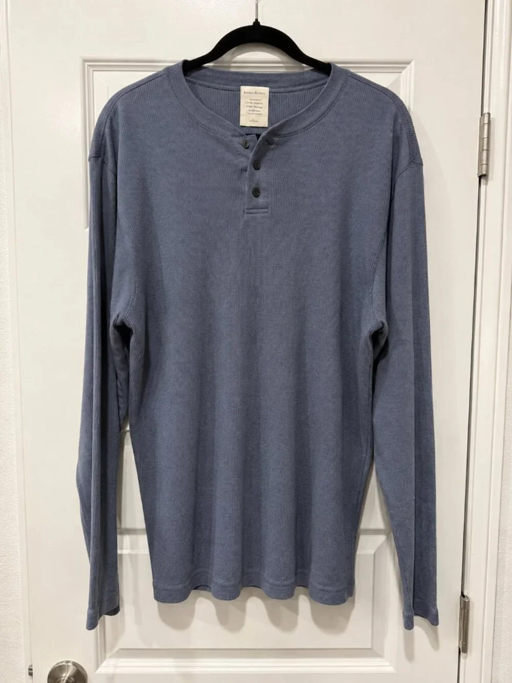 Banana Republic Men’s Thermal Henley Long Sleeve Shirt – Blue – Size Large